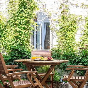  Holiday home 15 Brownlow Street United Kingdom