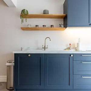 Apartment Brand New Riverside, Christchurch (Dorset)